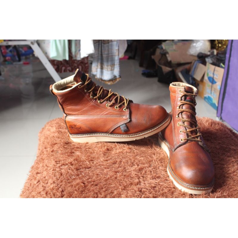 Sepatu hari raya mewah" Thorogood  boot high" Kulit upper ganas tebal, tapak roundtoe vibram rata ta