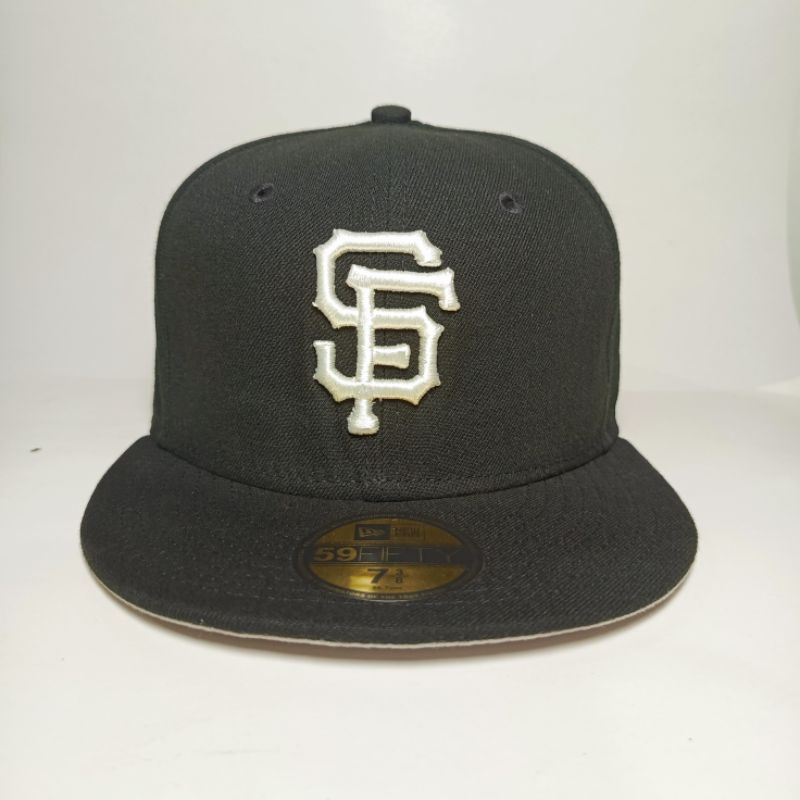 7 3/8 TOPI NEW ERA 59FIFTY MLB SF HITAM BORDIR PUTIH