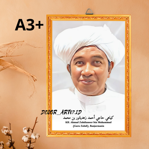 Foto Poster Guru Zuhdi / KH Ahmad Zuhdianoor Ulama Wall Decor Kayu Frame