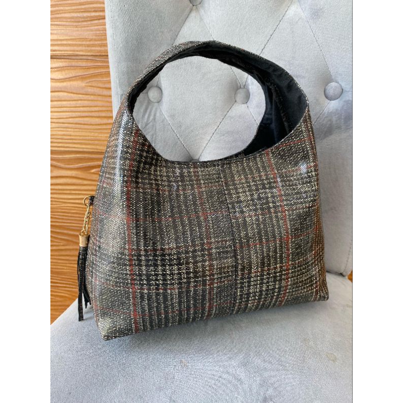 32. Tas Hobo Kulit Domba Asli Etnik Kekinian Tas Pesta