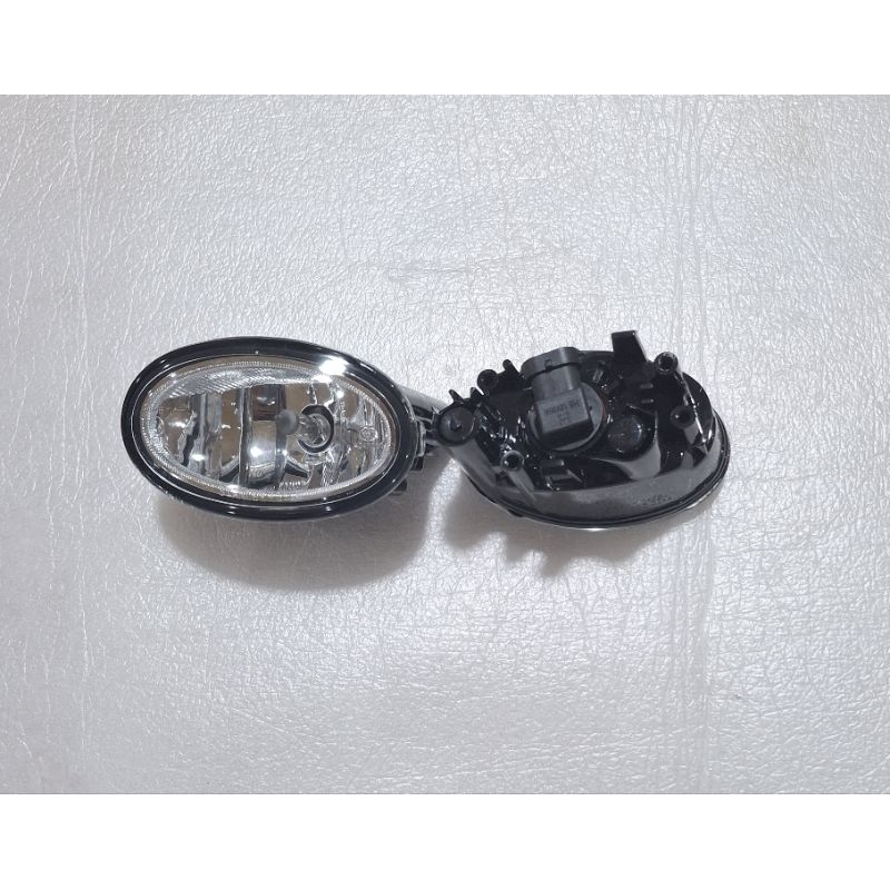 FOGLAMP / LAMPU KABUT UNTUK MOBIL BRIO 2016-2022