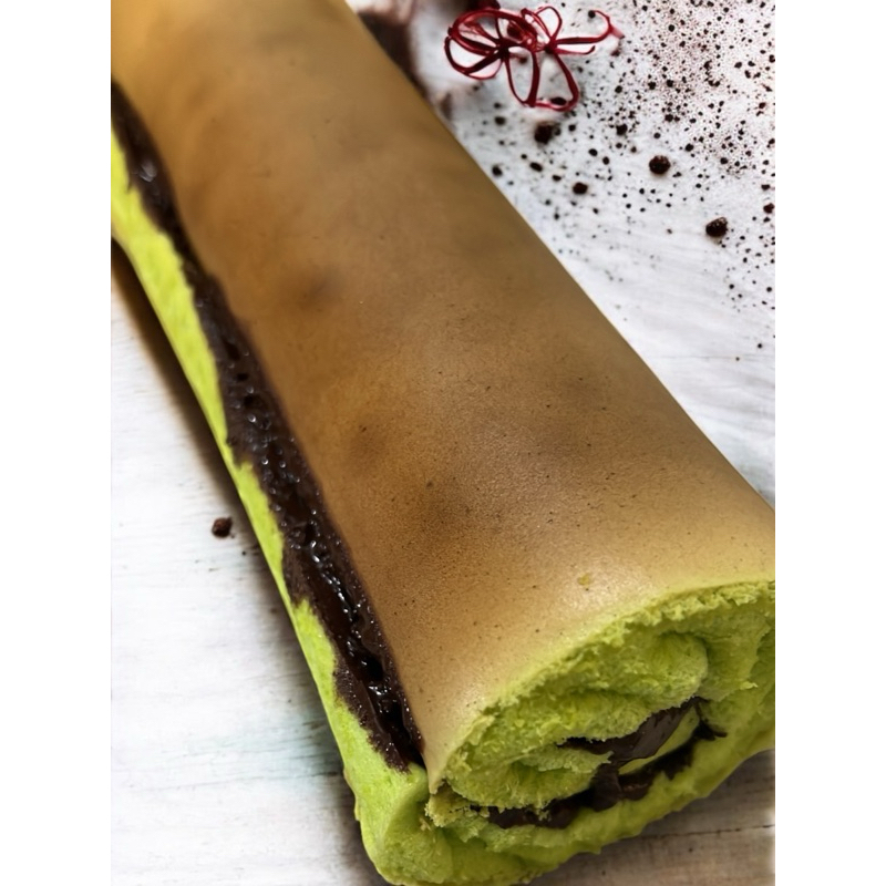 

rollcake pandan choco crunchy