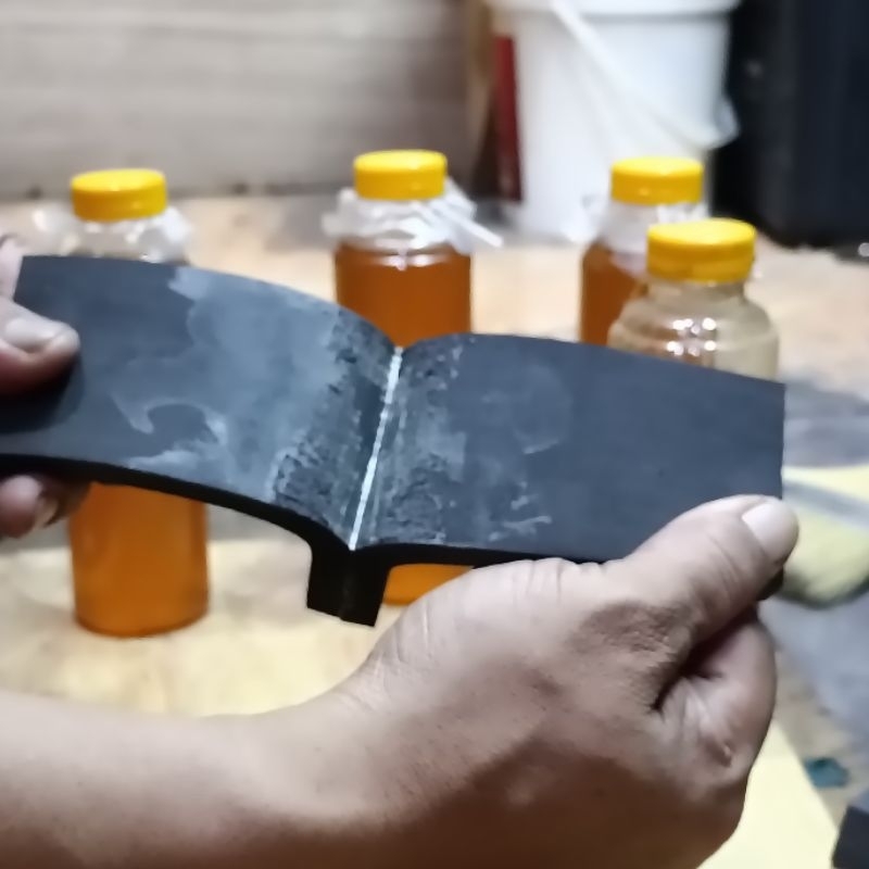 

ATH Lem kuning serbaguna,super kuat,per botol 250ml