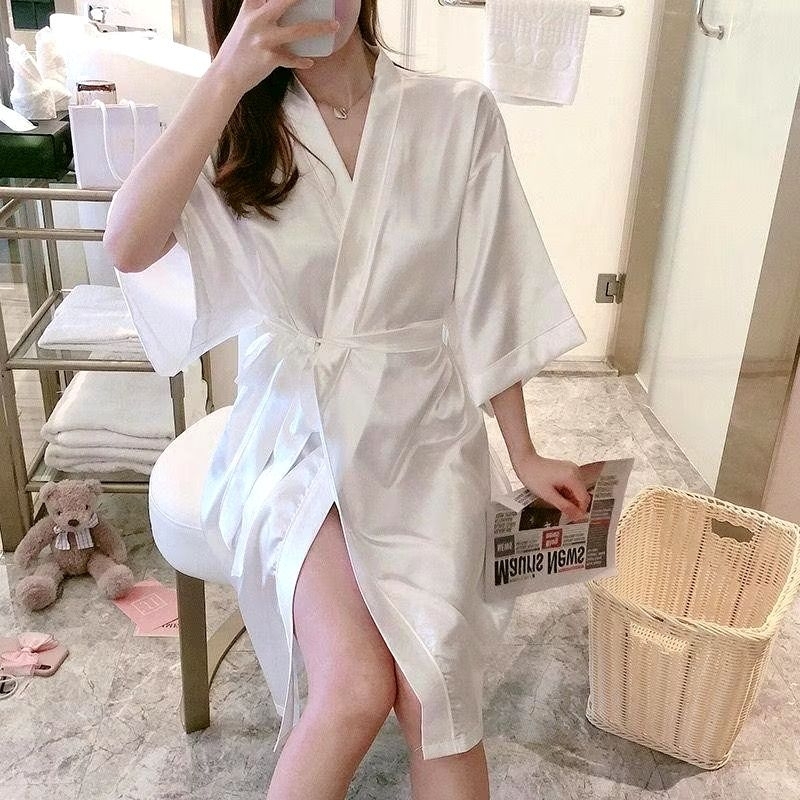 Kimono Satin Buat Weding/Kimono Satin Lembut/Kimono Satin Terlaris