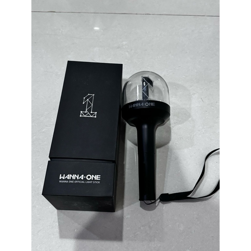 official Wanna One lightstick LS
