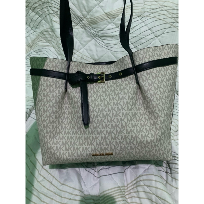 mk preloved emilia tote bag
