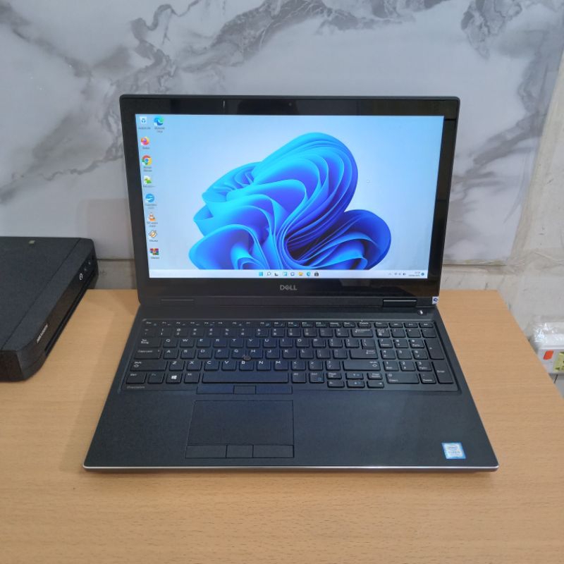 Laptop Dell Precision 7530 | Core i9 Gen 8 |Ram 32GB Ssd 512GB | 15"inci Touchscreen Original Mulus 