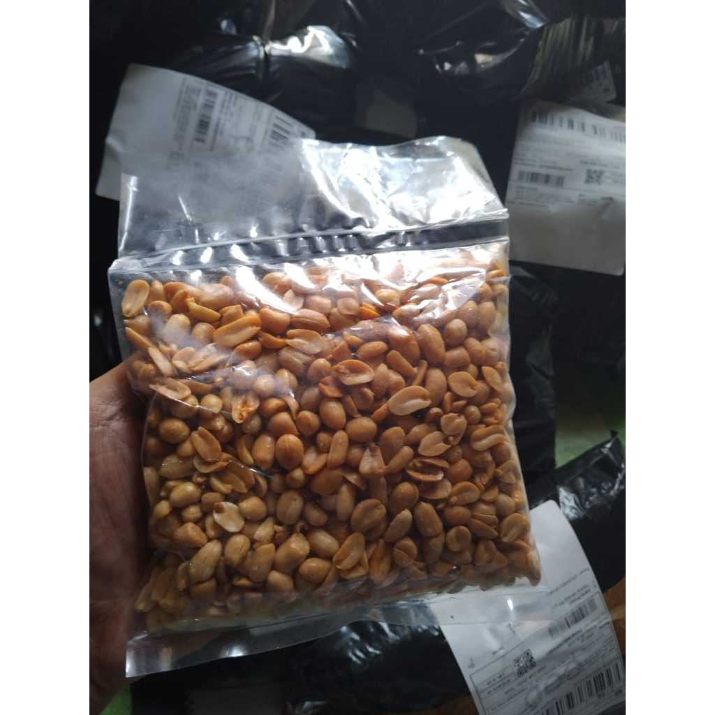 

kacang goreng 250 grm rasa gurih kacang bawang renyah wangi bawang goreng cemilan viral
