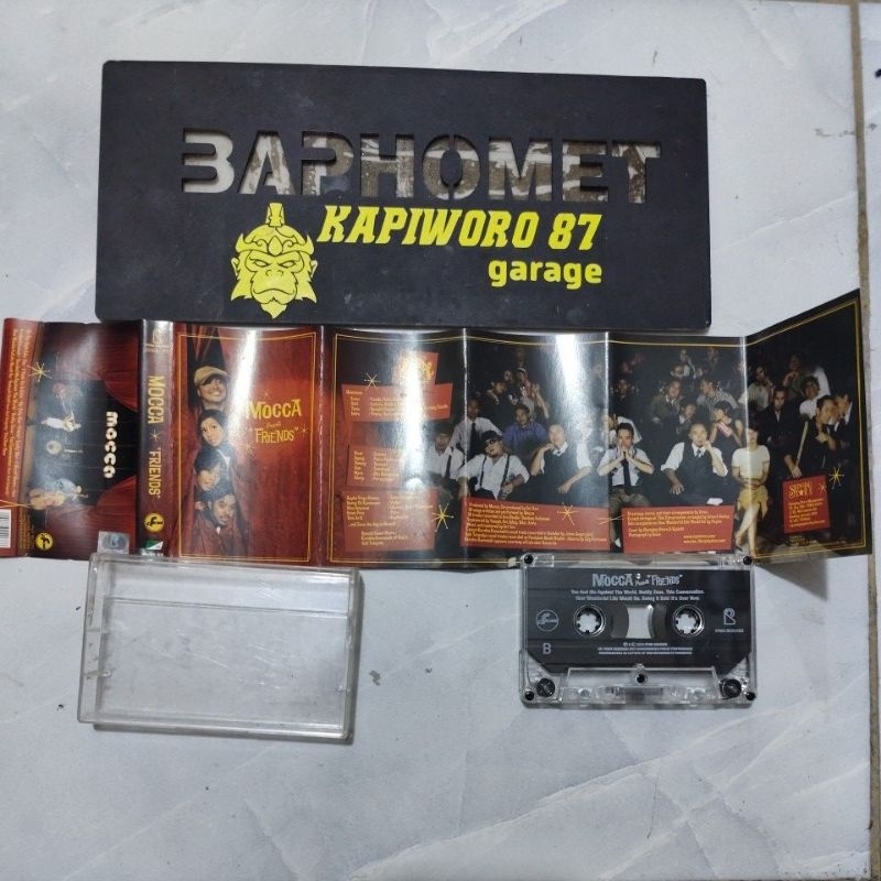 kaset pita MOCCA FRIENDS