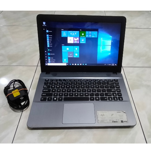 asus laptop x441m N4000 ram 4GB bekas mobo perawan