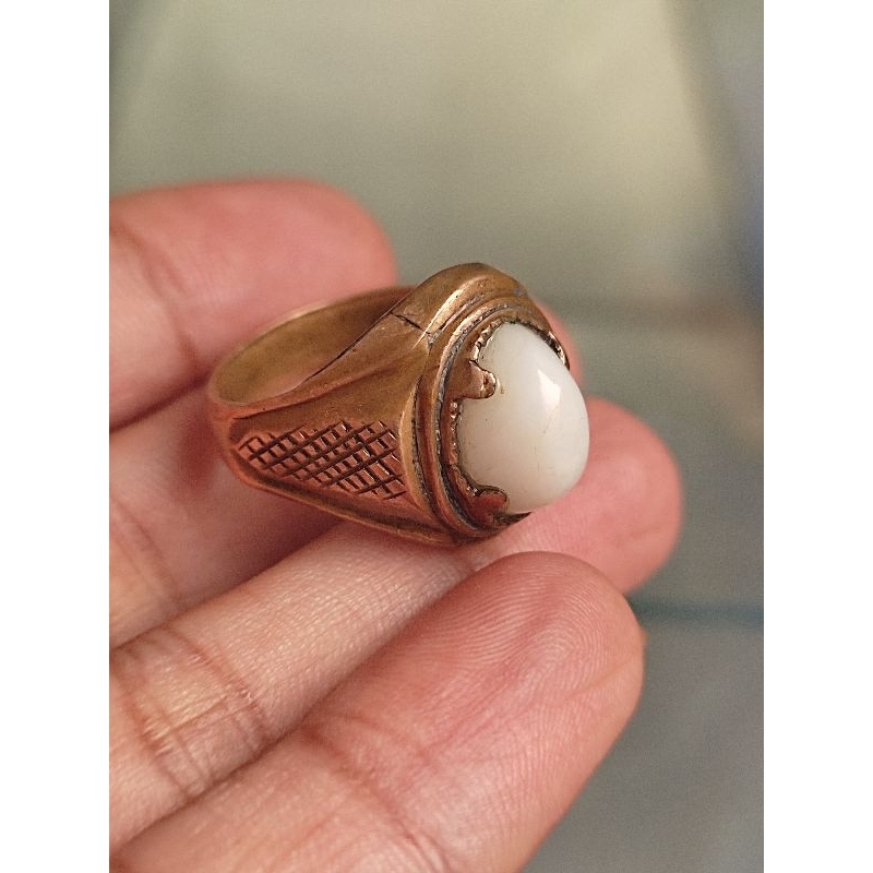 Batu Akik Kuno Lawasan Ring Kuningan / Kuningan Sari