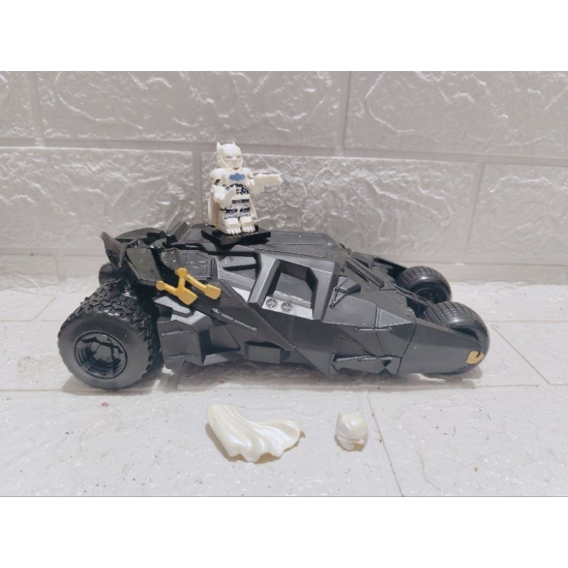 diecast miniatur batmobile tumbler figure batman xe suit arkham origin figure white suit batman