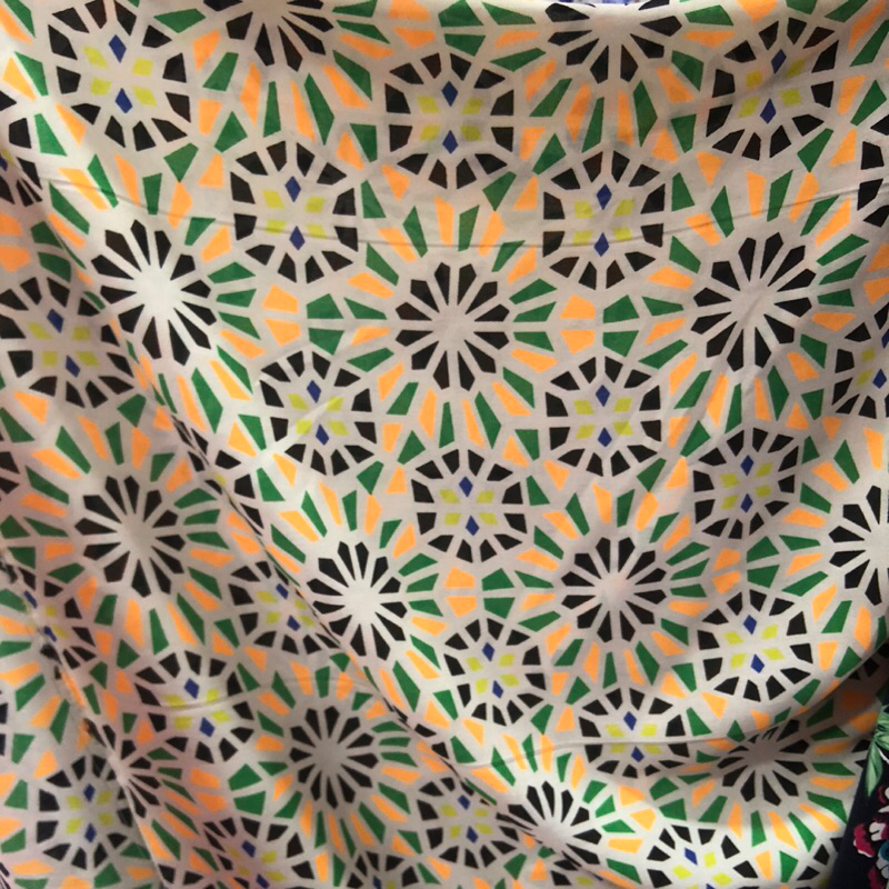 kain zara crepe motif - kain zara crepe motif bunga - kain zara crepe motif impor - kain zara crepe 