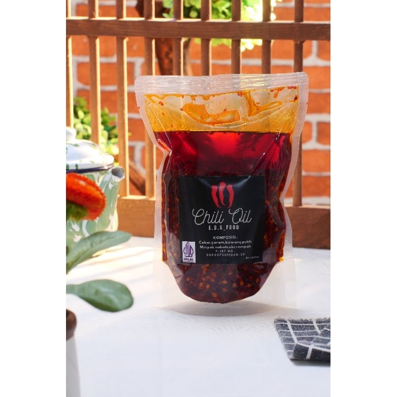 

RB22 CHILI OIL 500gr chili oil halal Minyak cabai halal