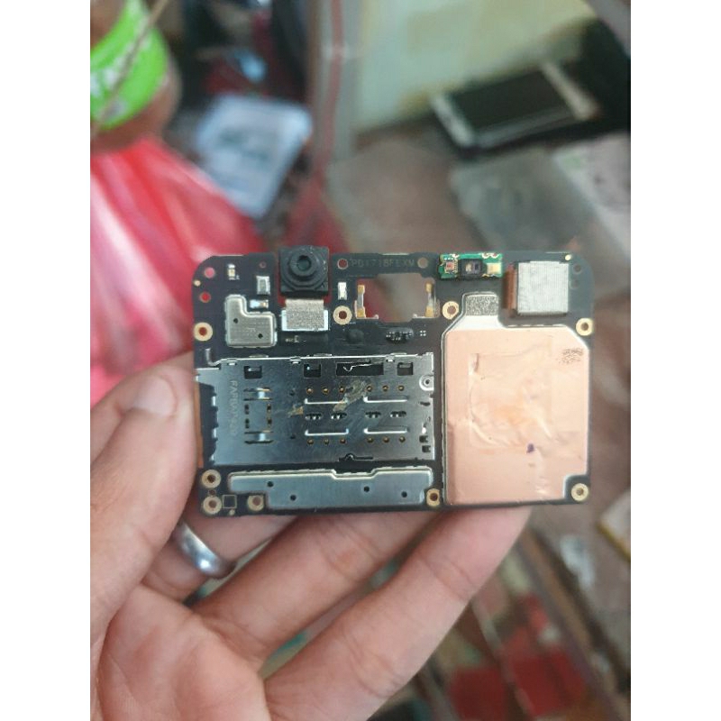 VIVO V7 RAM 4)32 NORMAL