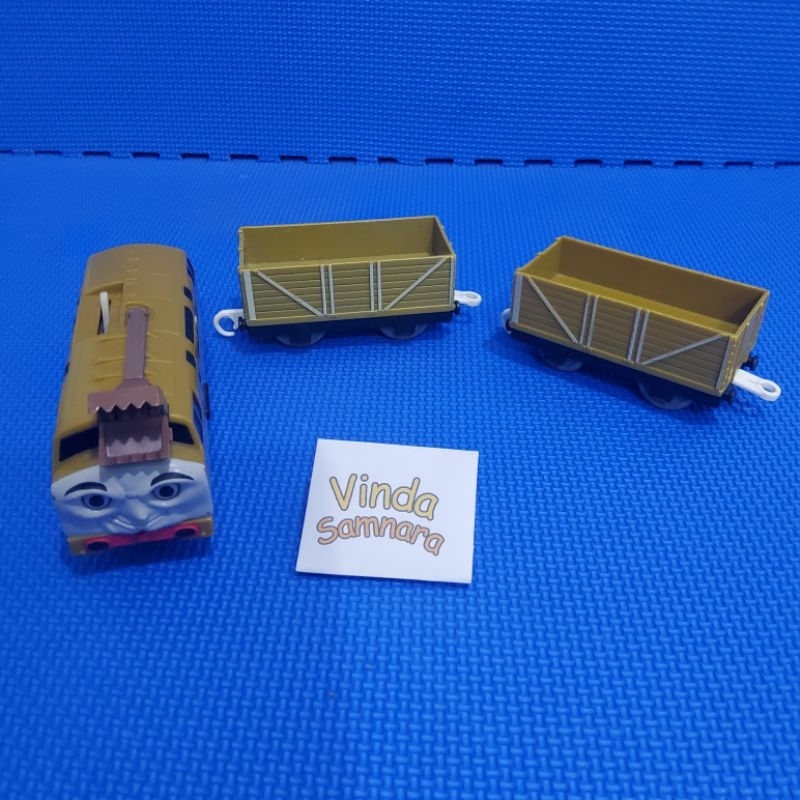 Takara Tomy Plarail Kereta TS-09 Thomas & Friends Diesel 10 TS09