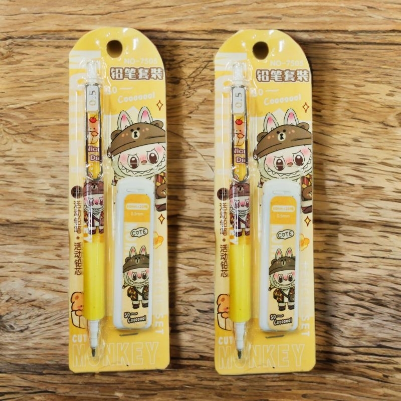 

Pensil Mekanik 0.05 mm Labubu Free Refill | Pensil Cetak Labubu + Refil Pensil Cetak