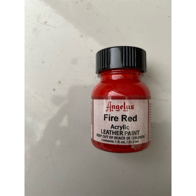 

Angelus Acrylic Leather Fire Red 1 oz