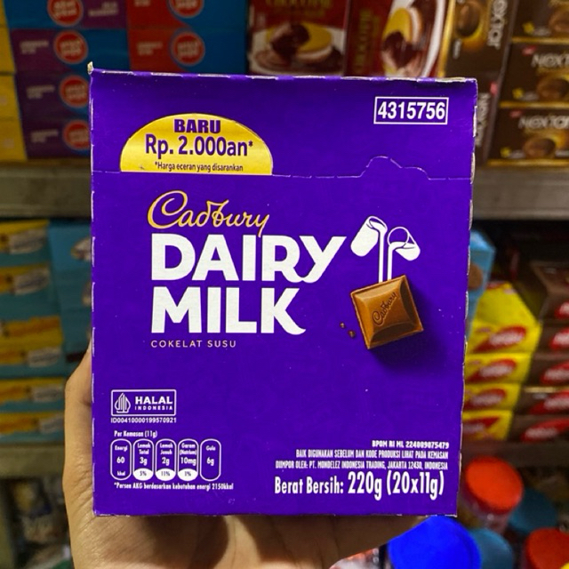 

VIRAL Cadbury Dairy Milk Coklat Cokelat Susu Box 20pcs @11gr (220gr)