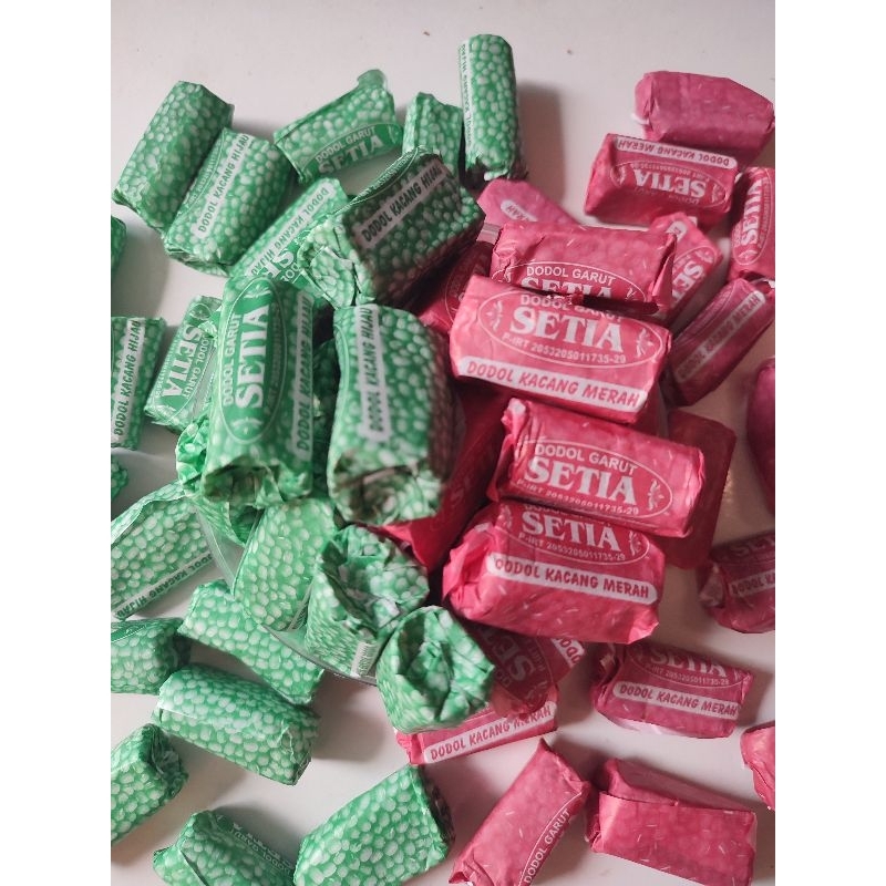 

Dodol Garut rasa kacang hijau dan kacang merah kemasan 1kg enak cemilan