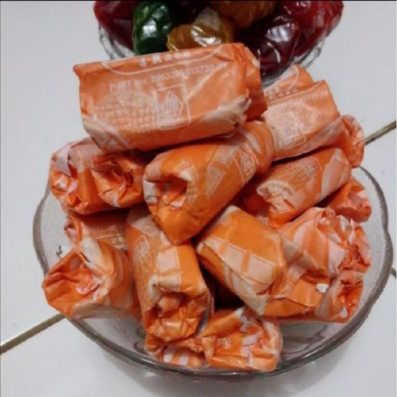 

Dodol asli Garut 1kg rasa Durian oleh oleh/ makanan khas Daerah Garut Gunung Cikuray