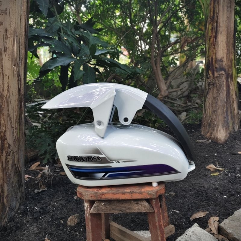 tangki honda cb100 cb125 tangki set putih lembayung ungu tangki press galvanis tangki putih lembayun