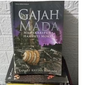 buku gajah Mada Madakaripura hamukti moksa langit kresna hariadi