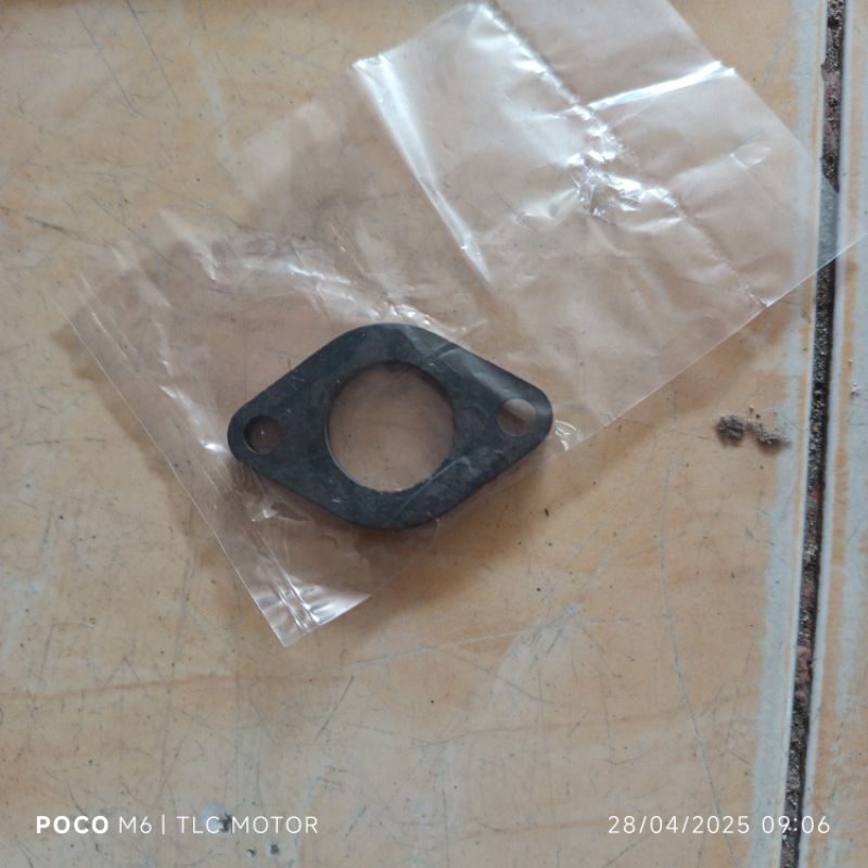 fiber karburator / ebonit