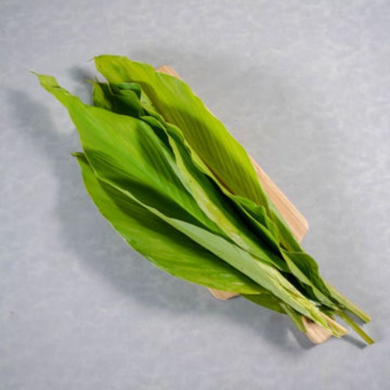 

daun kunyit bumbu dapur fresh termurah 1 ikat