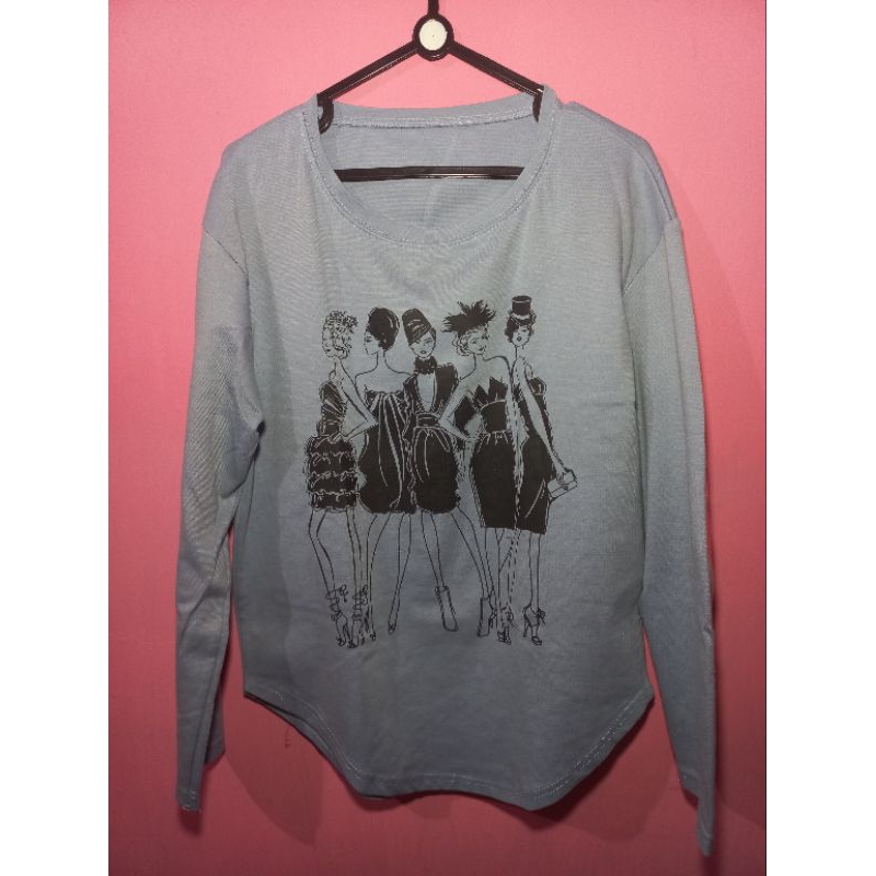 Kaos wanita bekas | kaos wanita preloved | atasan wanita preloved | baju bekas