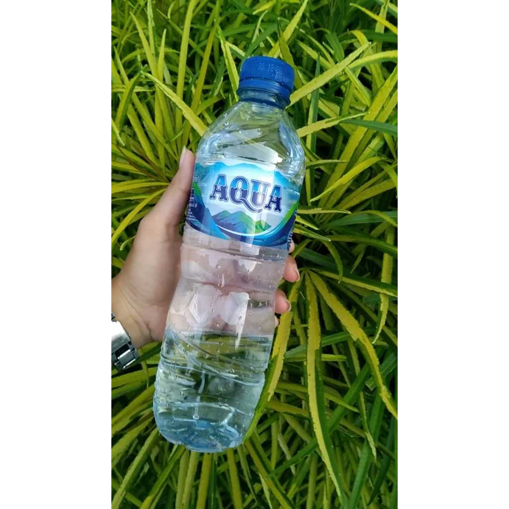 

air aqua 600ml kemasan botol