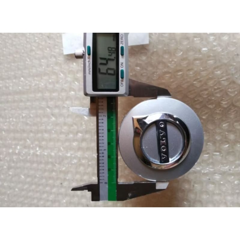 dop roda / tutup velg volvo silver original