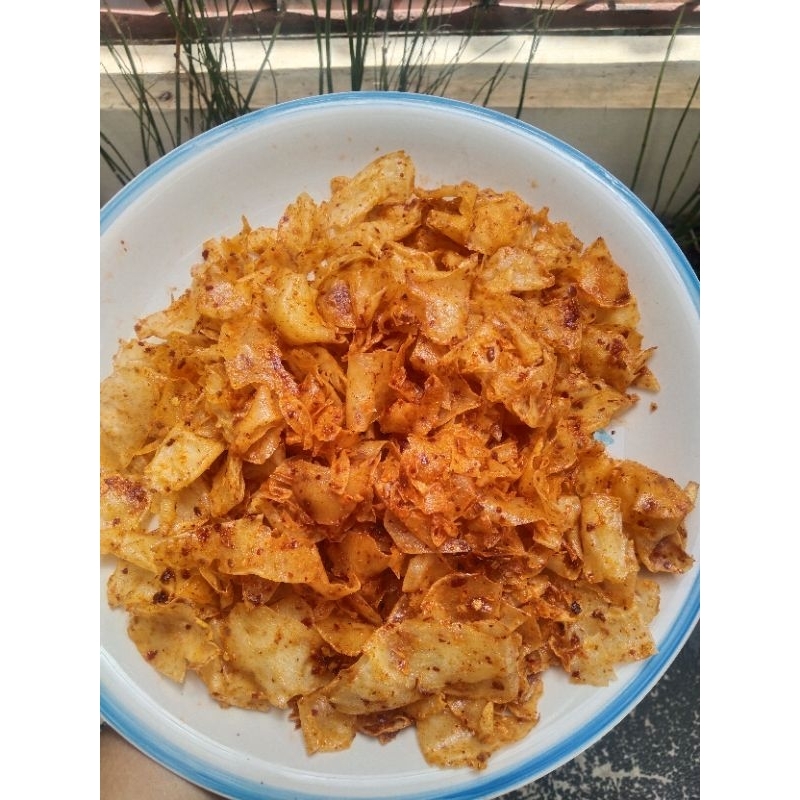 

keripik singkong kriwil pedas 250 gr