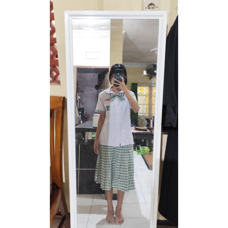 seragam sekolah santa maria