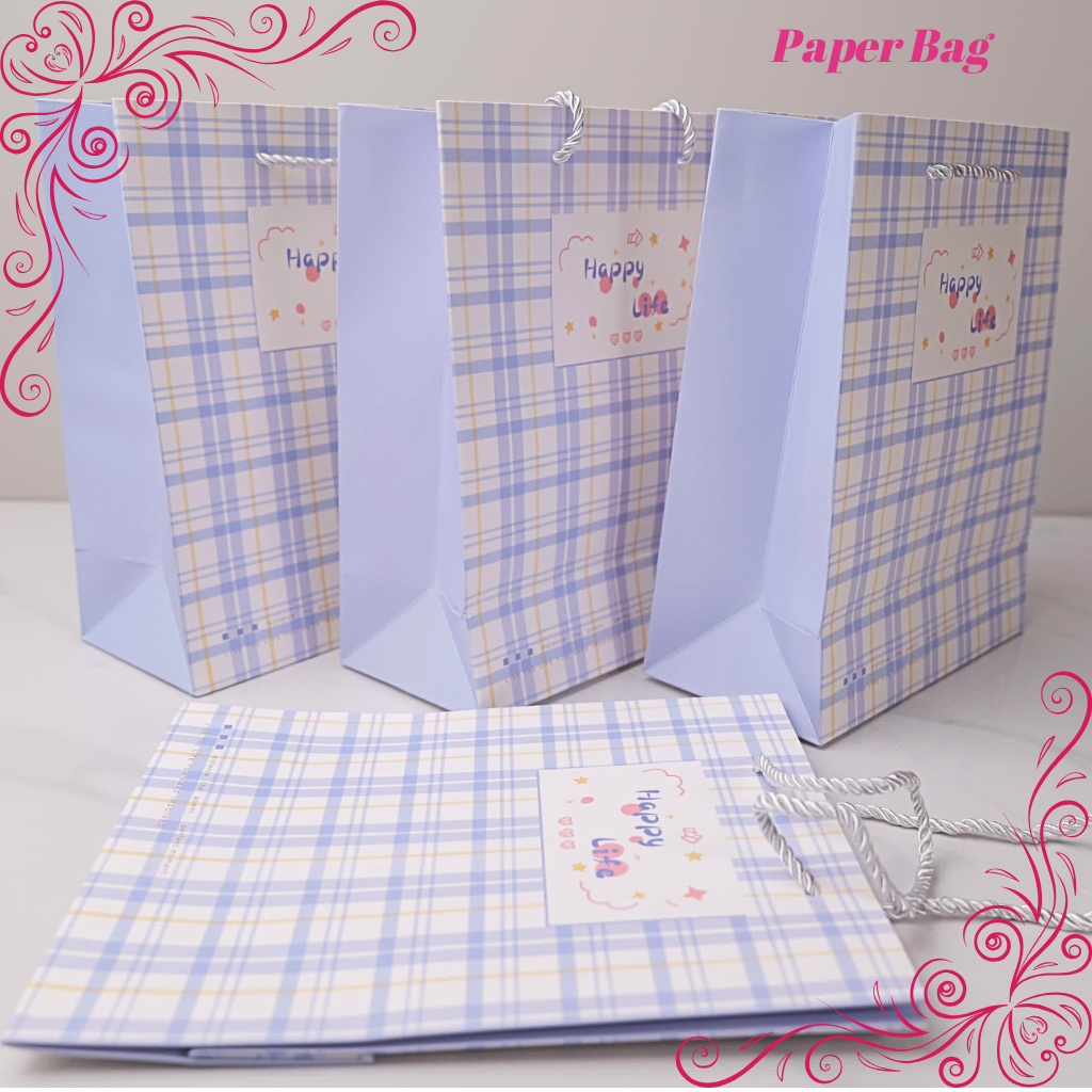 

NA Paper Bag Kado Motif Kotak / Goodie Bag / Hand Bag / Tas Serbaguna / Tas Tenteng / Tas Kado Lucu