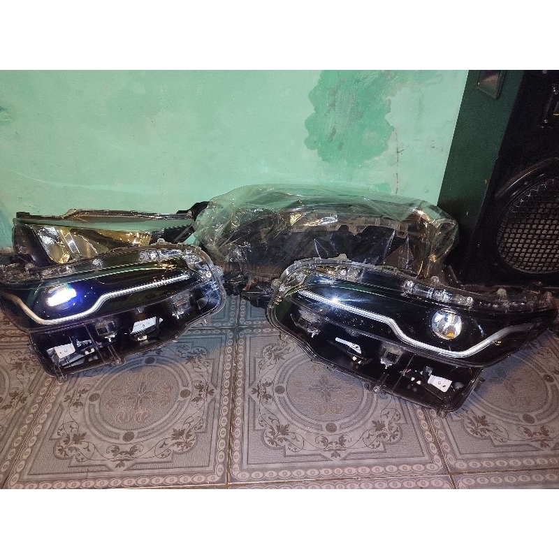 headlamp fortuner Gr 2021-2025