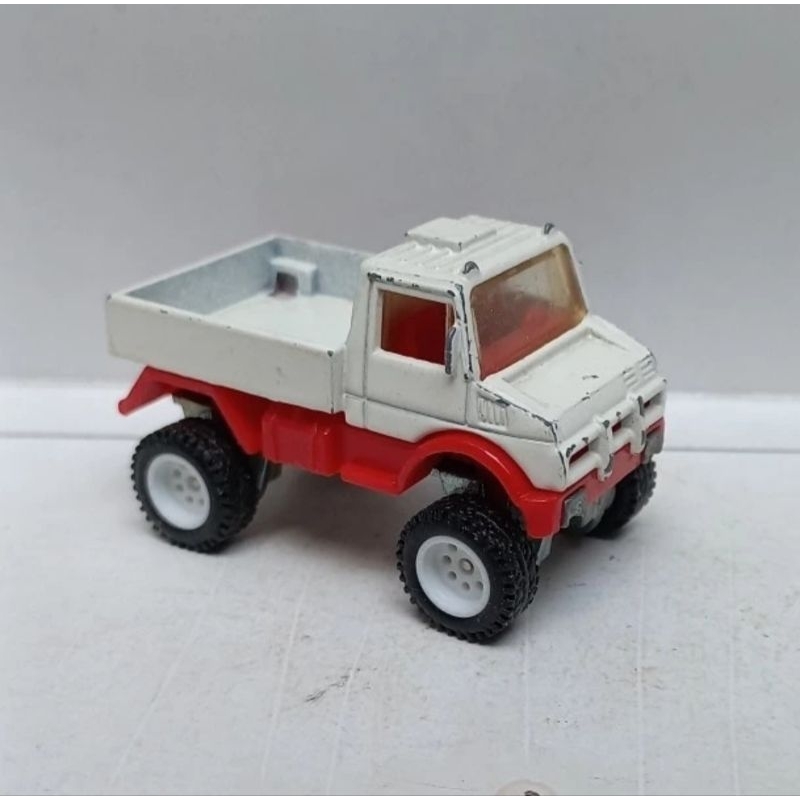 hot wheels mercedes benz unimog 1500 loose diecast custom ban karet no mulus (t)