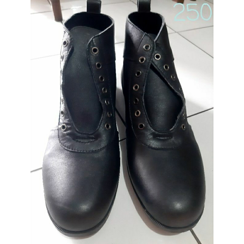 Sepatu Pria Merk Vigos