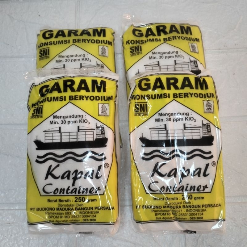 

1 kg / empat bungkus garam cap kapal container - garam super