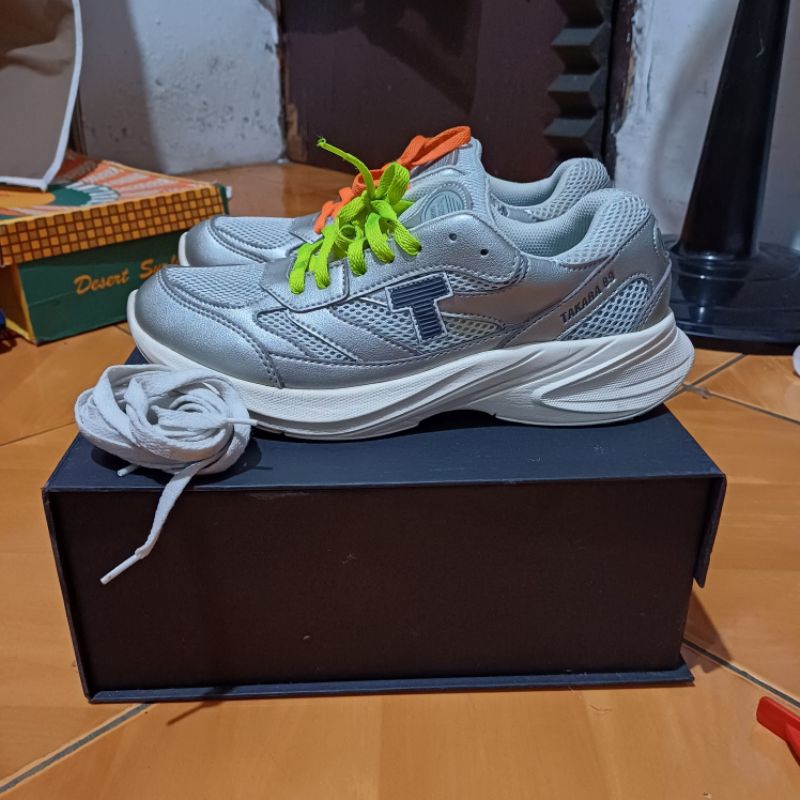 Thunderbear Takara 89