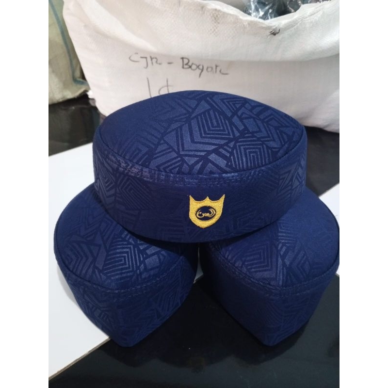 peci kopeah malaysia terompah motif sultan/peci terompah embos logo/peci malaysia putih haji