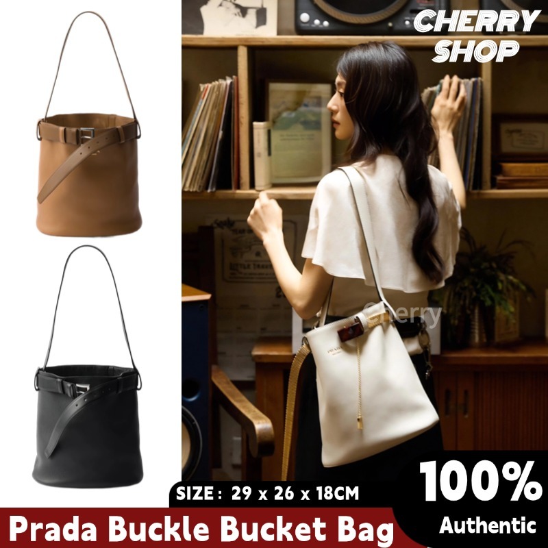✨Prada Buckle bucket bag Tas tangan Prada
