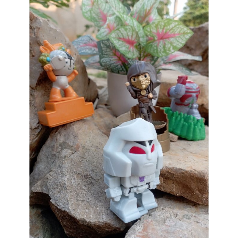 MAINAN MCD MAINAN FIGUR EX BEKAS MCD 4 PCS