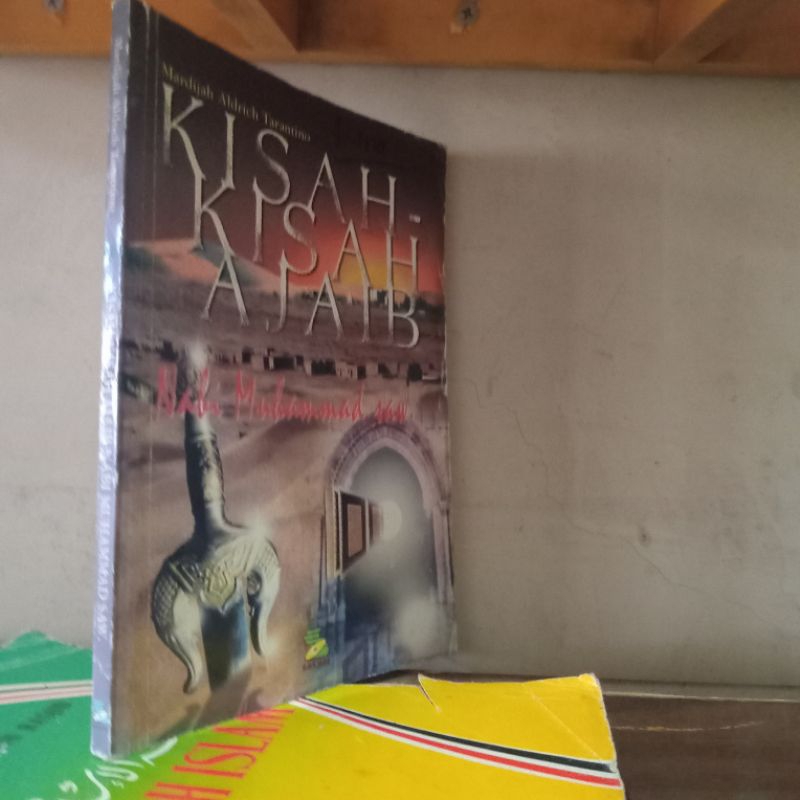 buku kisah kisah ajaib