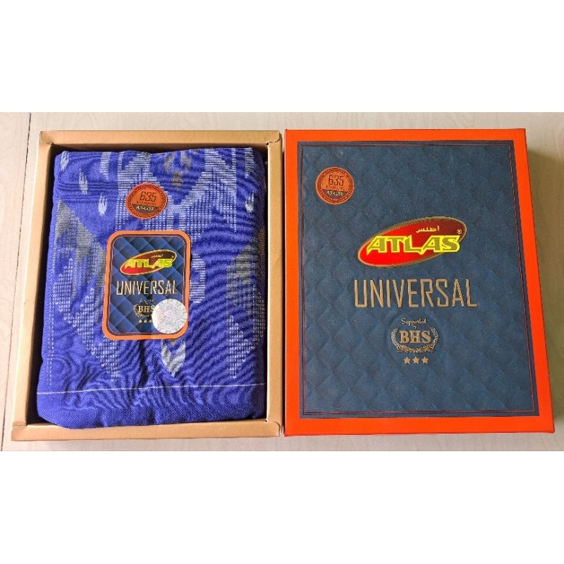 Sarung Atlas Universal Kembang Motif Biru Supported By BHS