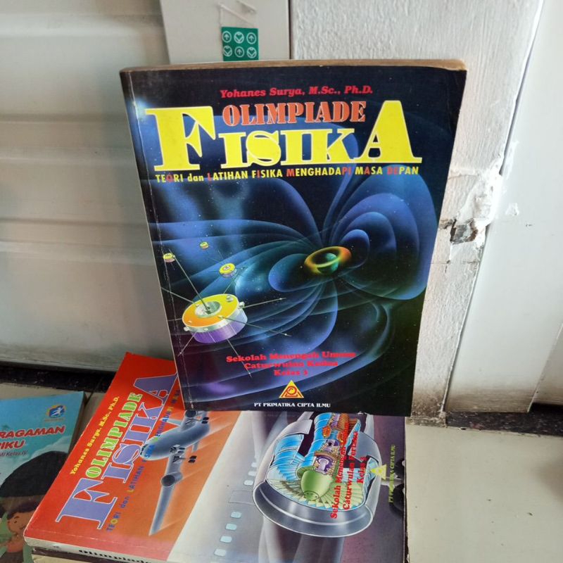 buku olimpiade fisika teori dan latihan fisika menghadapi masa depan kelas 3 PT primatika cipta ilmu