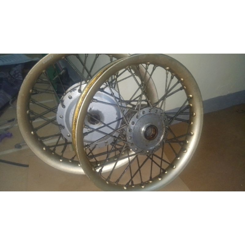 velg / pelek comet setengah lingkaran satu set ring 14 pnp keluarga Matik Honda (Vario karbu /beat k