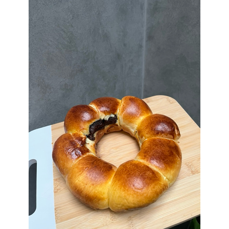 

ROTI COKLAT KEJU HAM AND CHEESE FRESH FROM THE OVEN