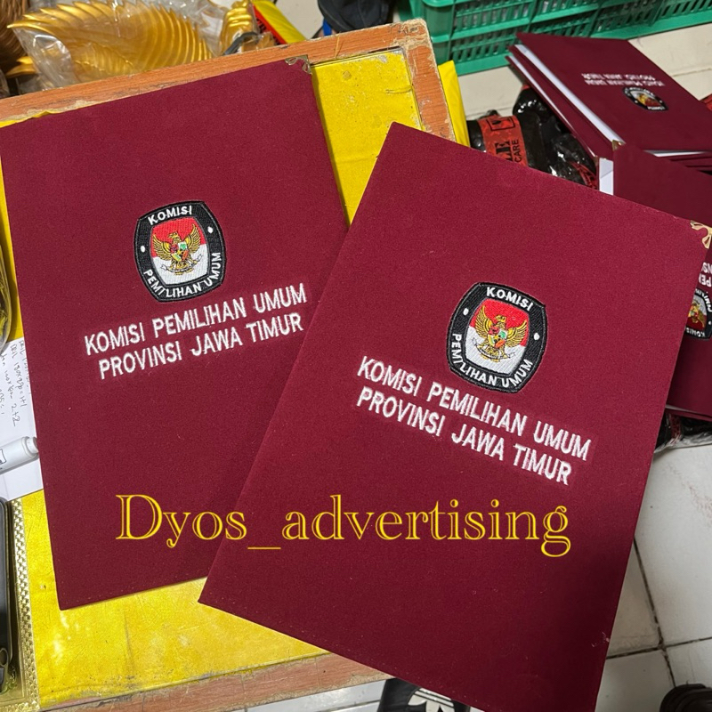 

Adn Map Beludru custom logo map kantor map sekolah map upacara (BORDIR LOGO) Minimal Order 5 pcs