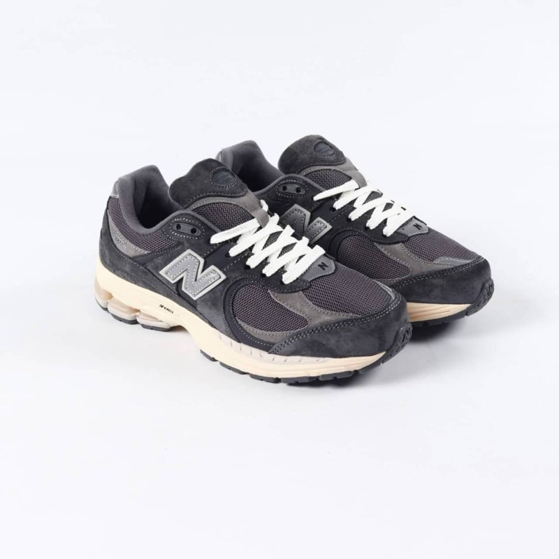 Vaultsupply - Sneakers Men’s 2002RHO Dark Grey 100%Bnib “Nb2002r”._